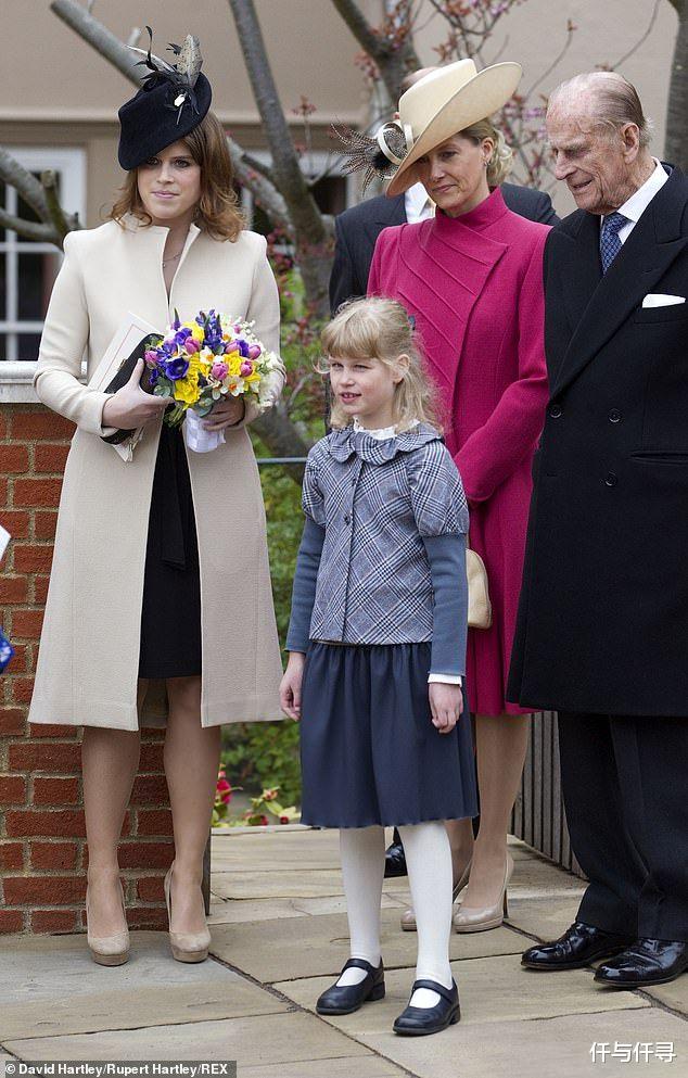 英國王室的珍寶，愛德華王子17歲女兒亭亭玉立，不是公主更勝公主-圖9