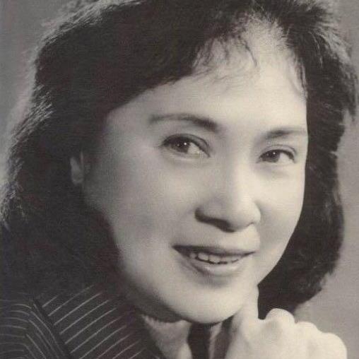 秦怡|苦命的秦怡：女儿反目，儿子打她，丈夫出轨亲妹妹，她只能原谅