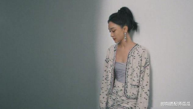 时尚搭配师瓜瓜|周迅录节目真高调，穿4万块“香奶奶”外套干农活不心疼，有钱任性