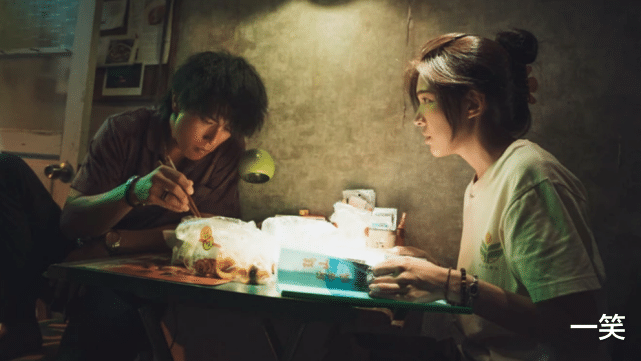 许玮甯|许玮甯二婚嫁邱泽，否认怀孕，邱泽方回应：许玮甯已经是邱太太