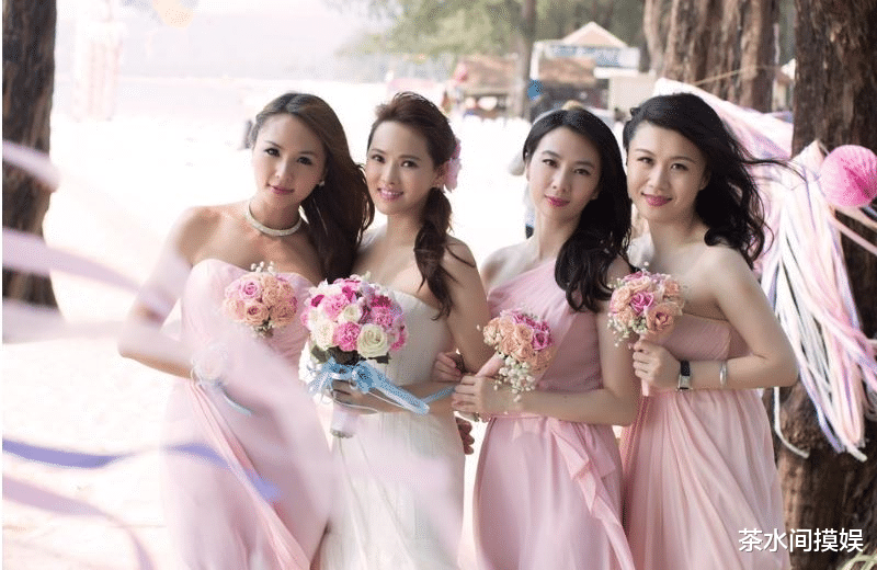 沈梦辰|明星闺蜜合照暗藏多少“心机”？躲角度、晒P图、互相揭短不留情