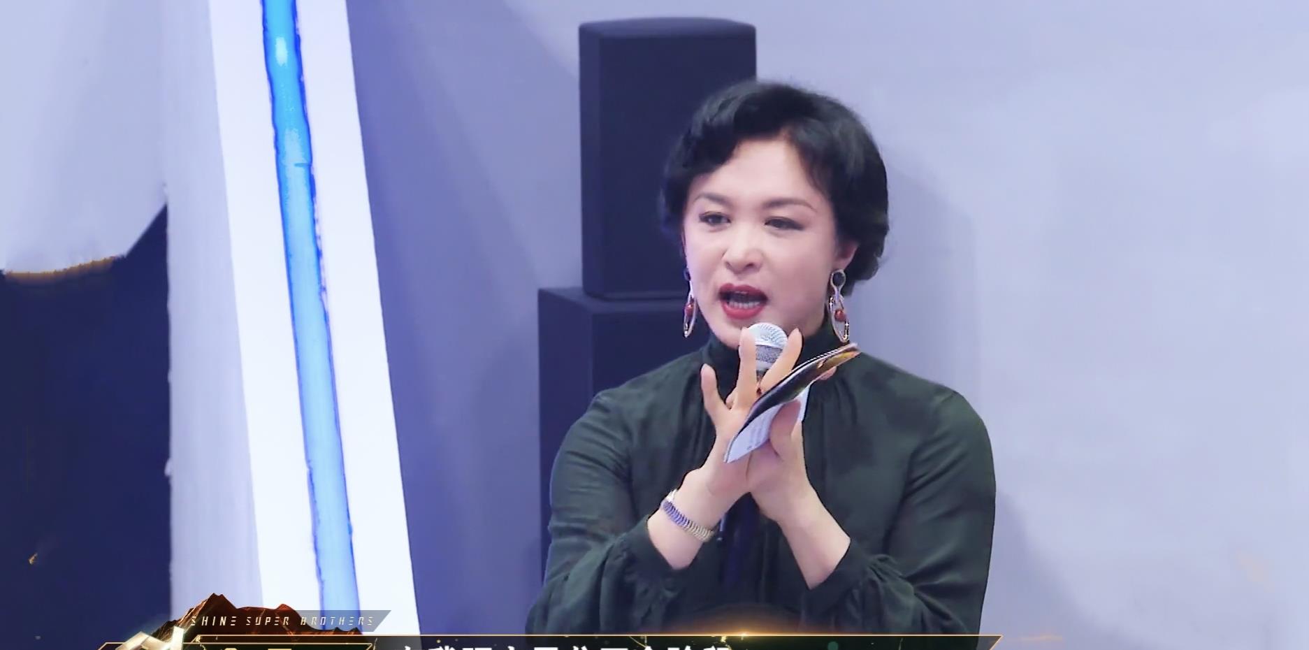 |《追光吧》评分出炉，4.5分显得尴尬，网友评论：第三季别做了