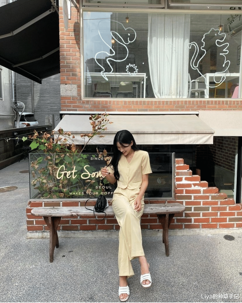 Liya的种草手记|拒绝乱穿!早秋“成套穿”正流行