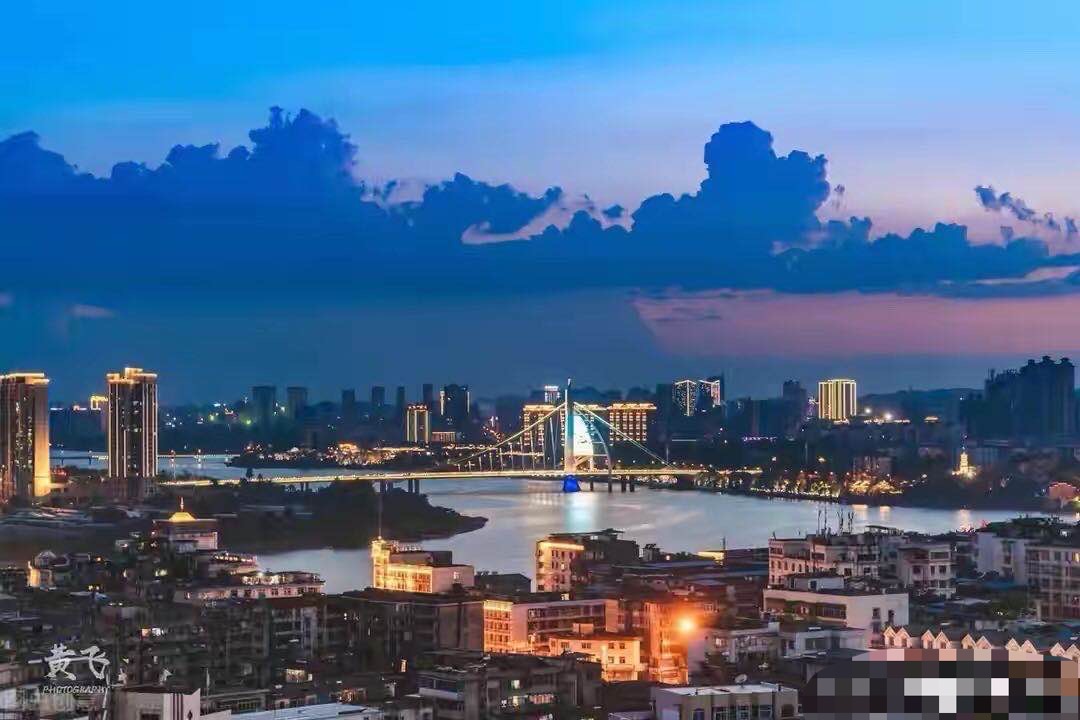 负债大军黄伟添 上饶12县区经济汇总：广丰遥遥领先，婺源反超弋阳，铅山将超德兴