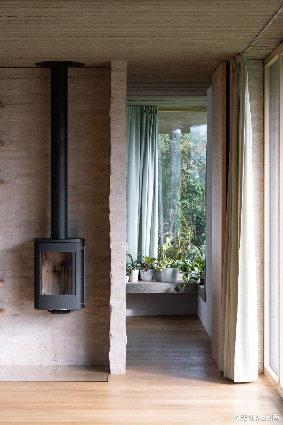 做建筑的老和尚 拆除两层联排住宅后，新建单层花园式住宅，生活空间生机勃勃