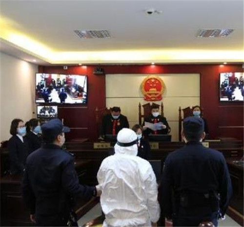 湖南 湖南凤凰一男子，偷挖地窖囚禁16岁少女达24天，最后怎么发现的？