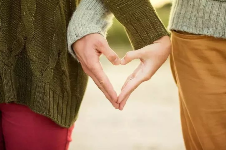 实战命理专家刘老师|杀重身轻,缺少魄力,做事拖拖拉拉,负面情绪较多