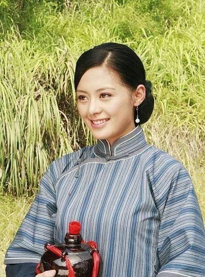 各抒己见 同是85花，有人死活捧不红，有人却命中自带流量，原因究竟在哪里