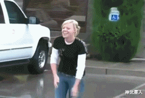 神武星人|“女孩子能漂亮到什么程度?评论都是文化人呀~”哈哈哈哈!