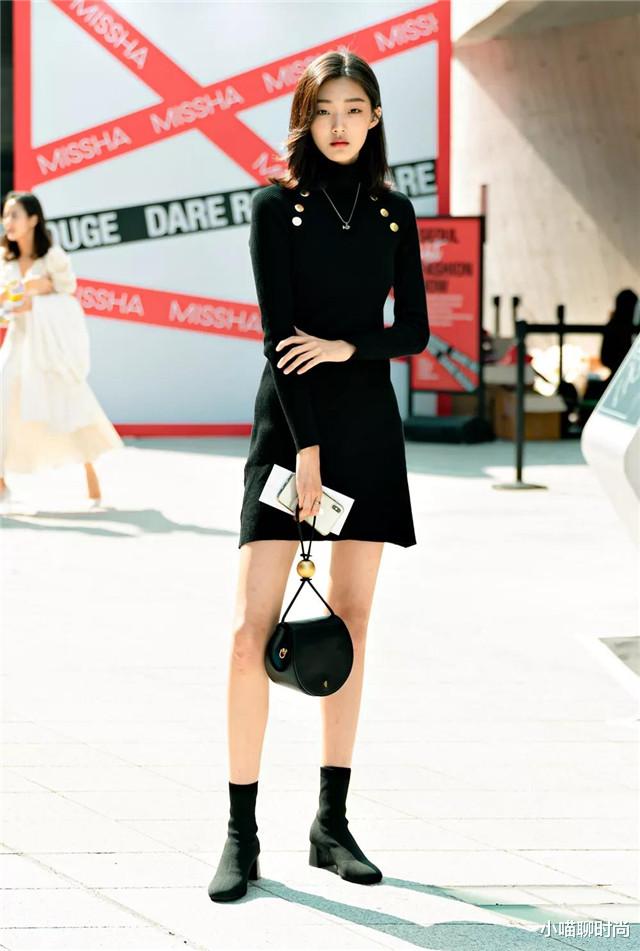 小喵聊时尚|会穿的女人早已抛弃马丁靴，今秋最火的是“平头靴”，妥妥地显高