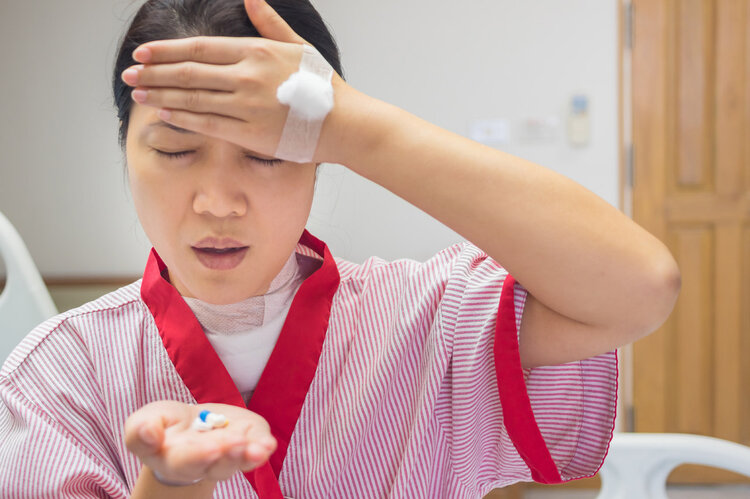 美甲 长期染发会致癌吗？专家提醒：黑色染发剂最危险，6种人慎重染发