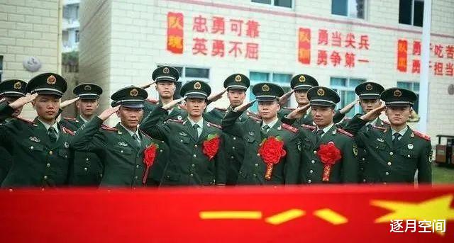 穿衣搭配|士官服役满12年或16年后，是拿退役金退伍好，还是安置工作好？建议要工作！