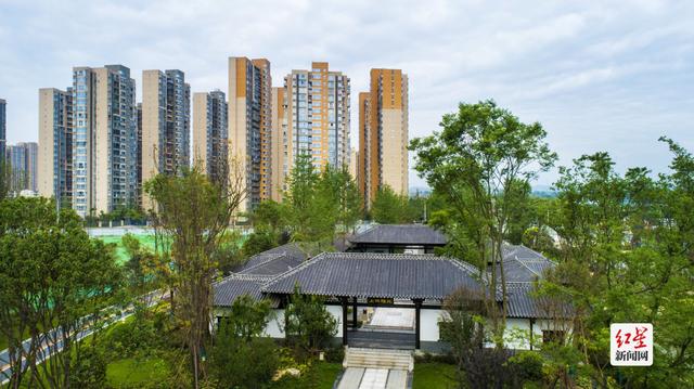 爱看头条 成都邛崃爱情主题公园上新,“五一”快去打卡