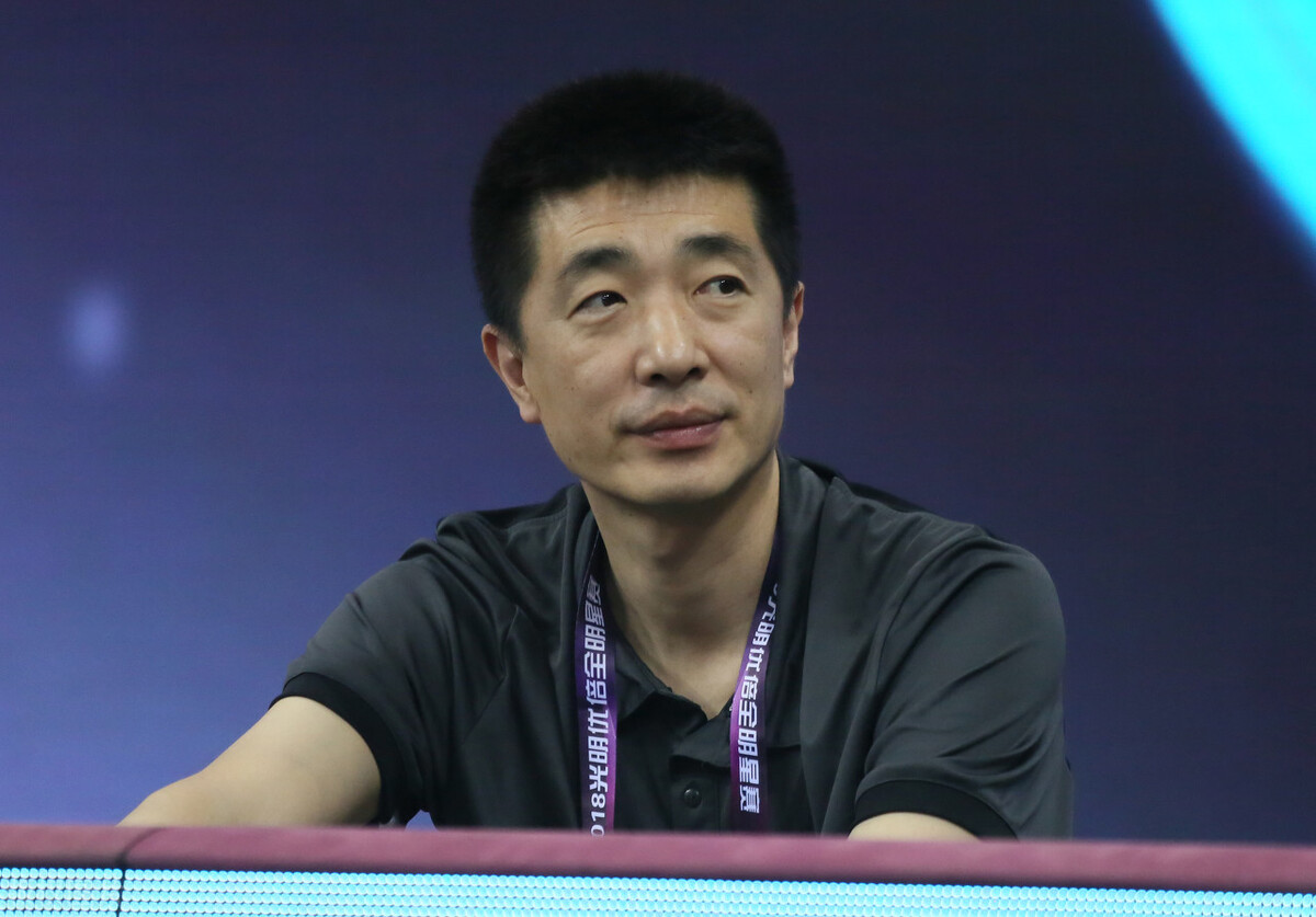 郎平|晴天霹雳！郎平意大利突传患病噩耗，中国女排这回麻烦大了