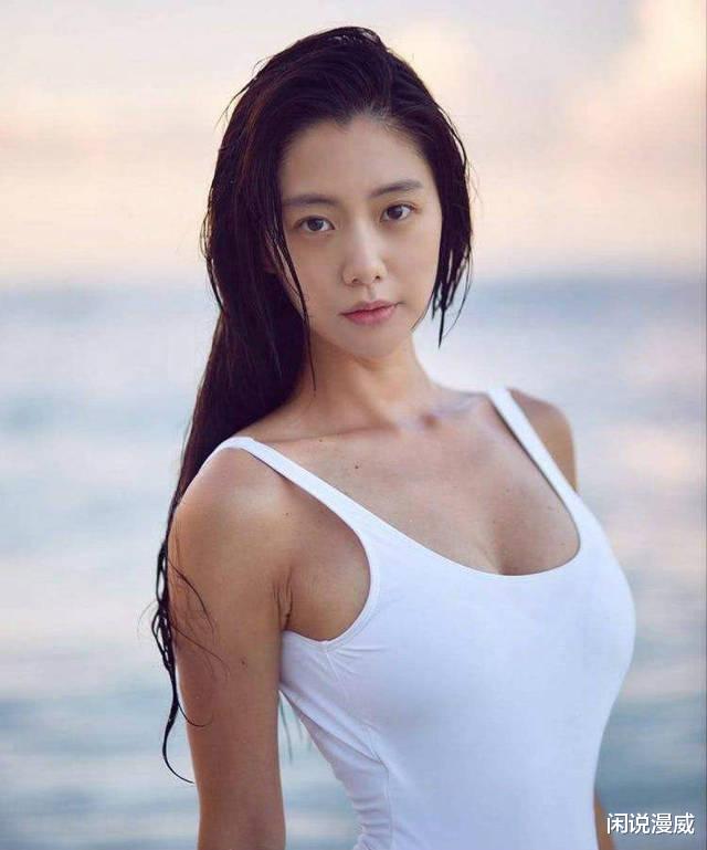 李成敏|性感女星克拉拉的烦恼，我只想当个花瓶捞金，你们却把我当演员