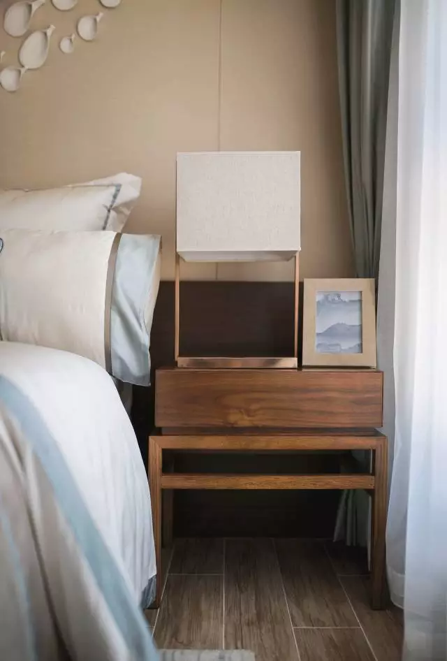 卧室到底该铺地板还是地砖？这下有答案了