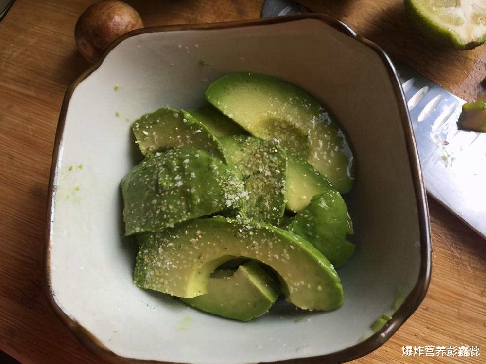 运动|比单纯吃肉还易增肥的3大水果，很多人当减肥食物，还是别吃了吧