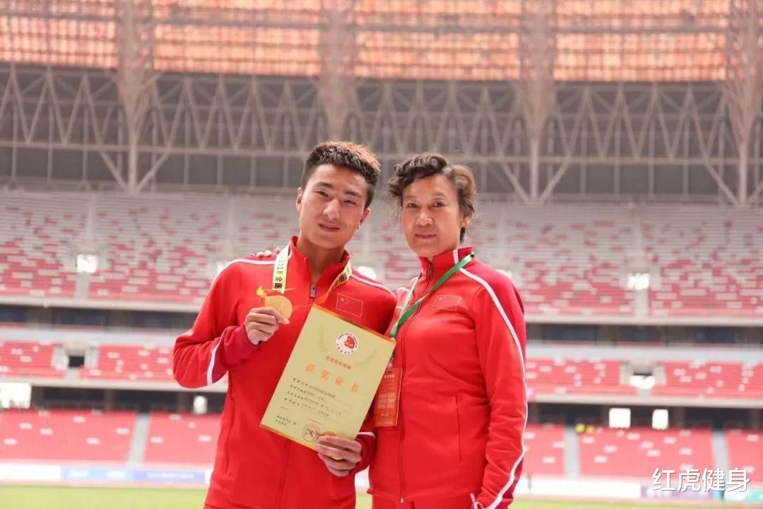 红虎健身|彭建华：从留守儿童成长为长跑冠军，靠马拉松跑进东京奥运会