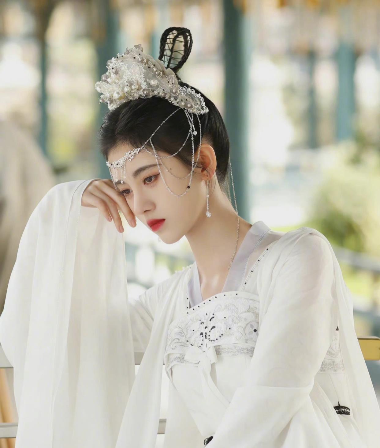 陆毅|陈哲远被曝搭档鞠婧祎，接下《仙剑4》拍摄，开机时间也已确定