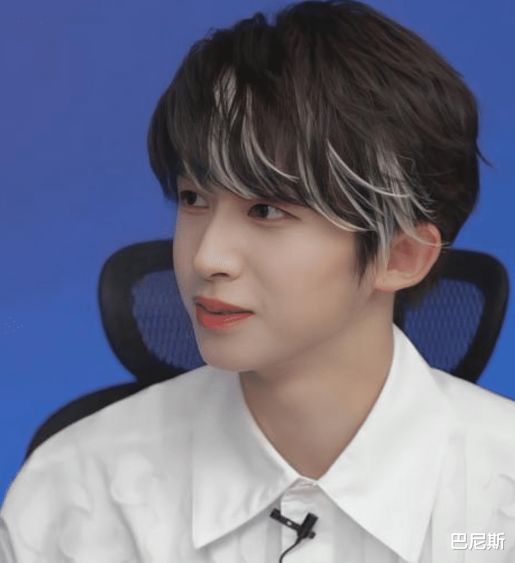 明星|男星为了变白，涂粉底比女星涂得还白还厚，身为黄皮肤委屈他们了