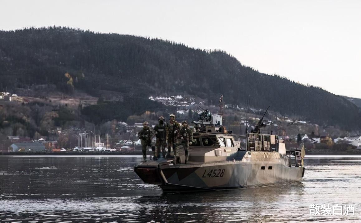 中國向挪威出口瞭兩艘6000噸級海警船？-圖5