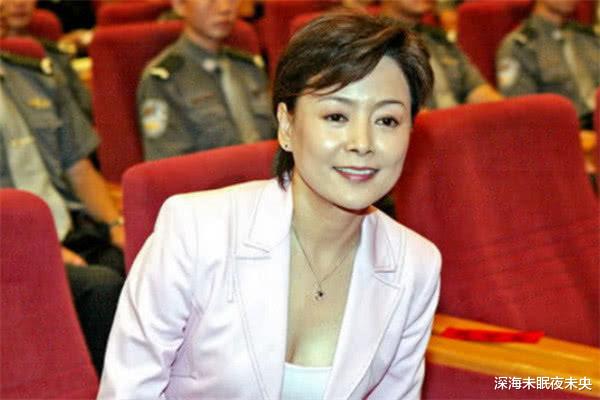 王丽坤|她是王丽坤的母亲，红过刘晓庆，因事业弃家出国被雪藏