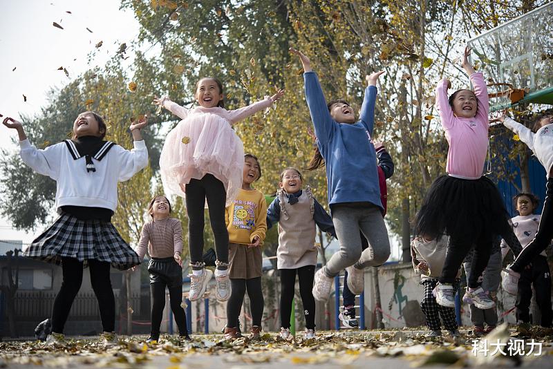 近视|眼睛缺少光照是导致近视的根本原因