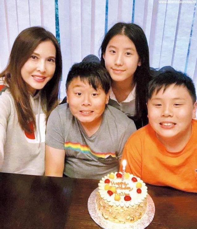 何家劲|痴情何家劲：此生最爱一人，62岁仍未婚单身