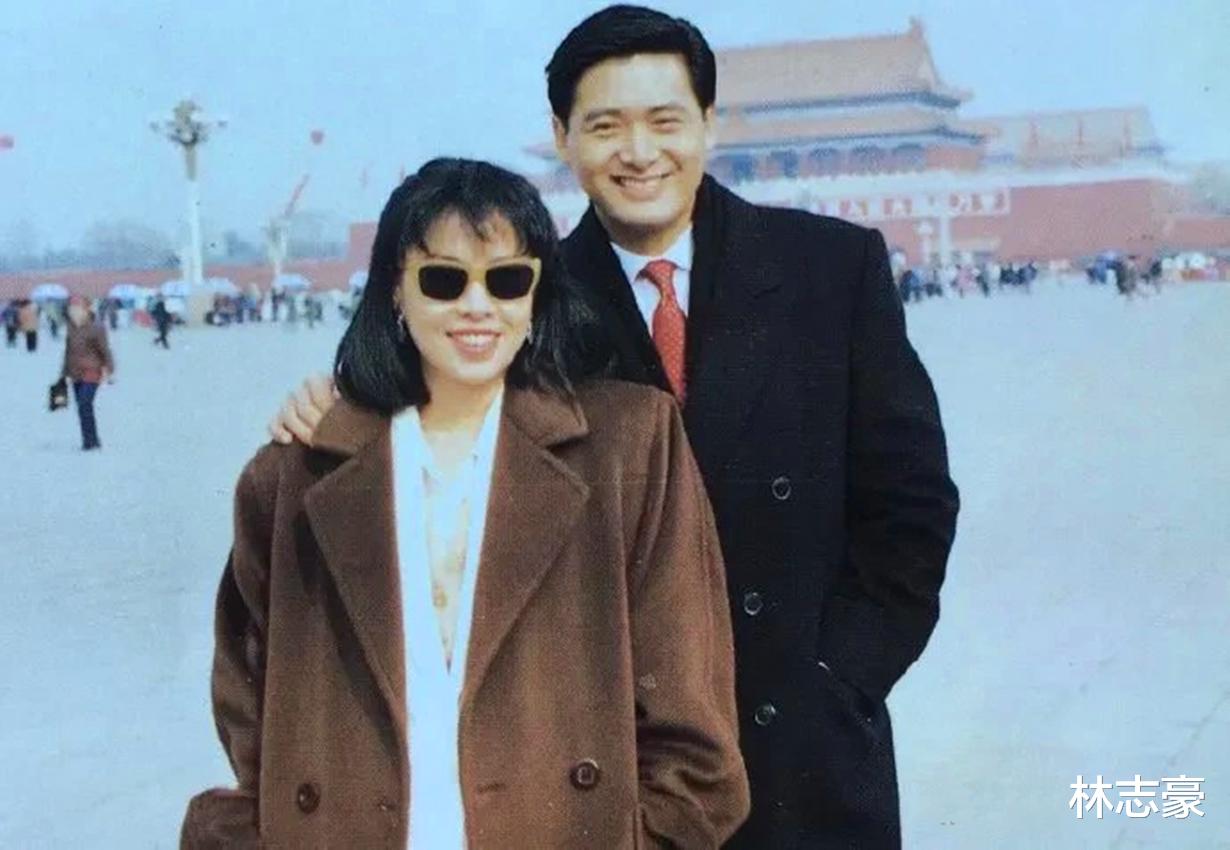 整容|37张明星罕见老照片，认识最后一张的，说明您真老了～