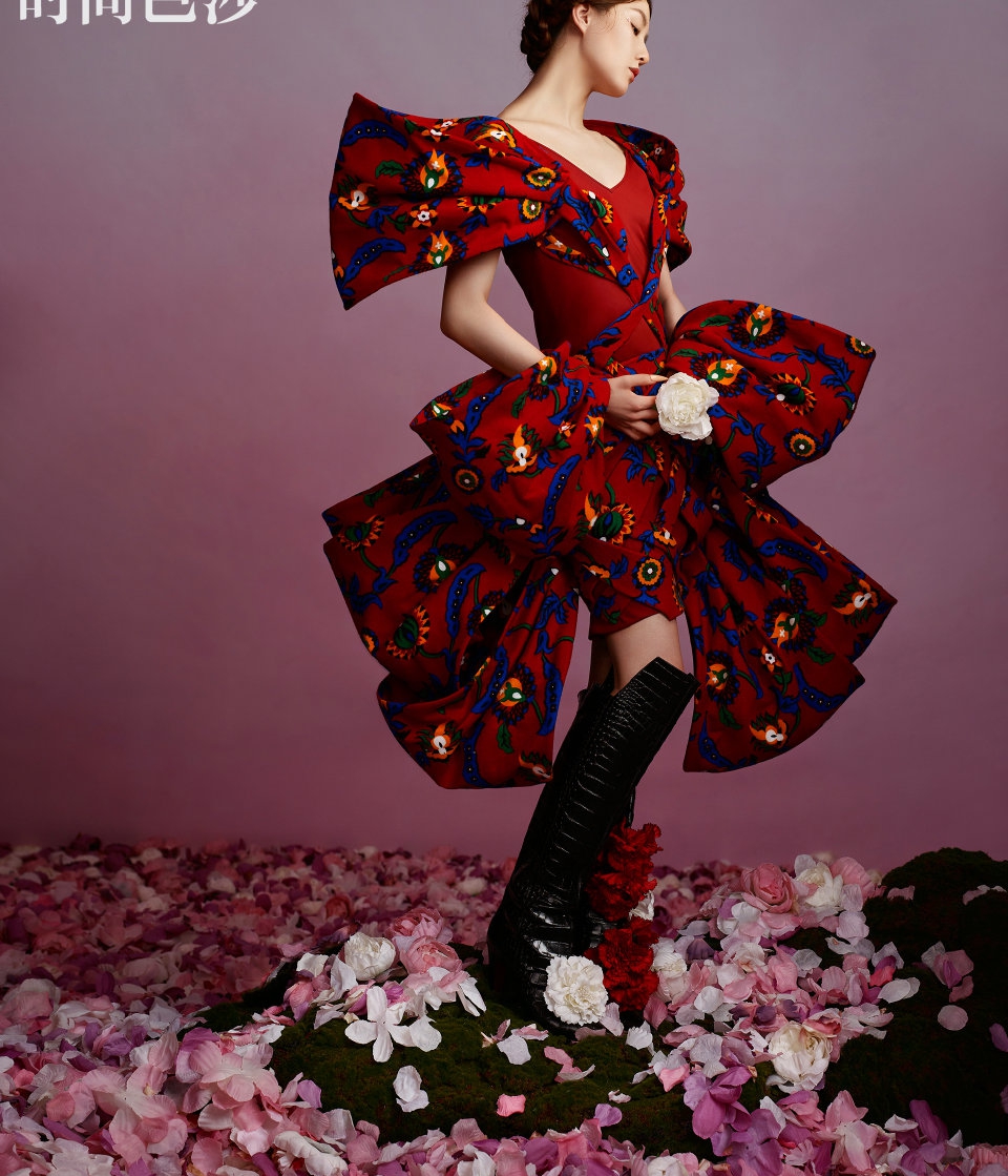 刘诗诗|刘诗诗牡丹花间大片，太好看了