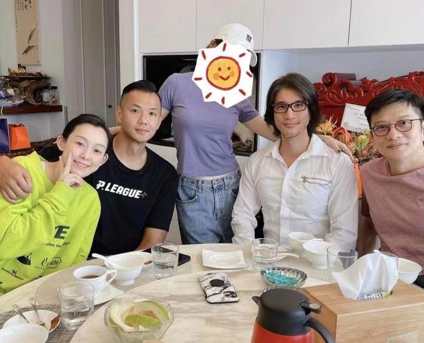 MARRY|王力宏为违反防疫规定道歉，隔离14天后和陈建州夫妇聚餐引发争议
