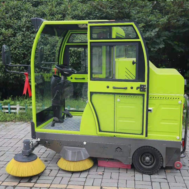 |工厂扫地机的出现给工厂环境带来了福音。