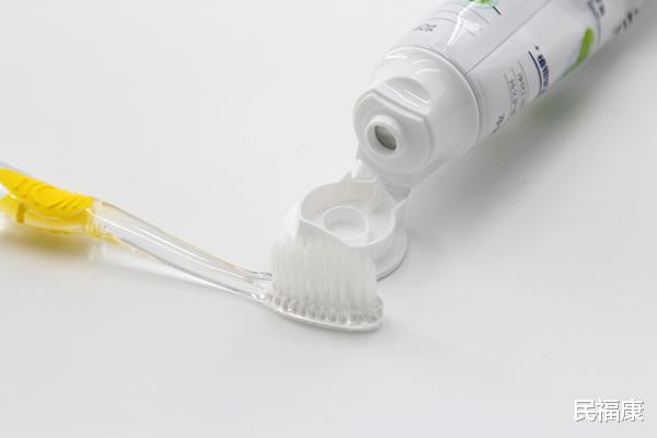 牙齿|老年人从几岁开始掉牙？几件事情要提前知道，守护老年生活