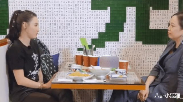 肖战|张柏芝携两子现身酒店，2岁半小王子全身照曝光，开心与哥哥互动