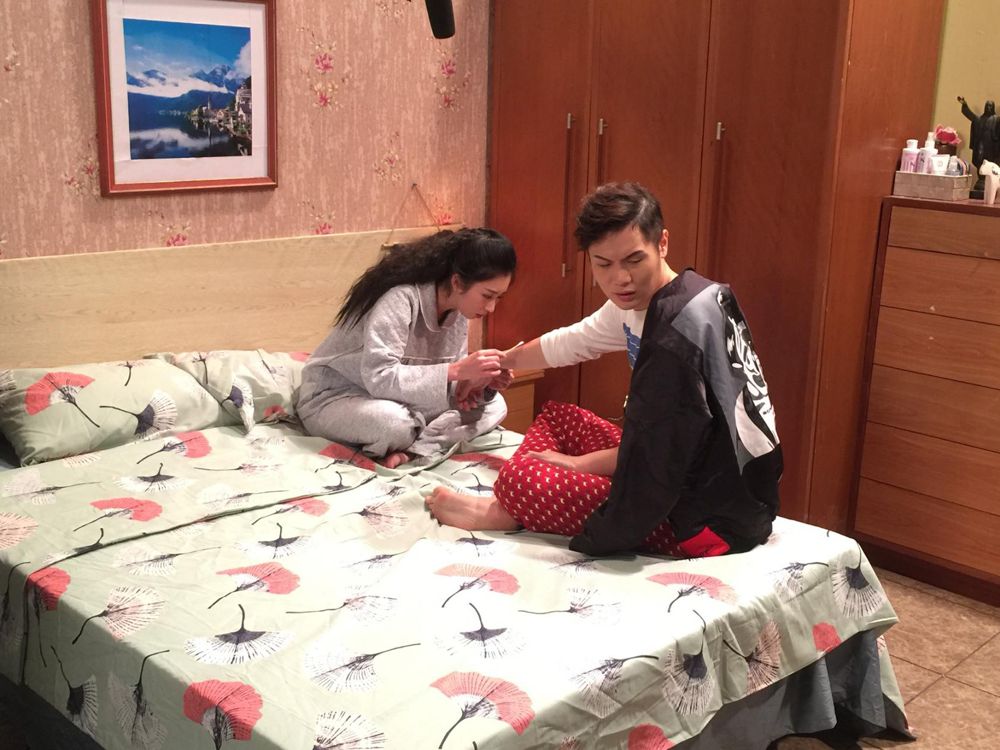 康天庥|广东“巨星”康天庥眼光毒辣，现实中老婆美艳还旺夫，不输罗飞雁