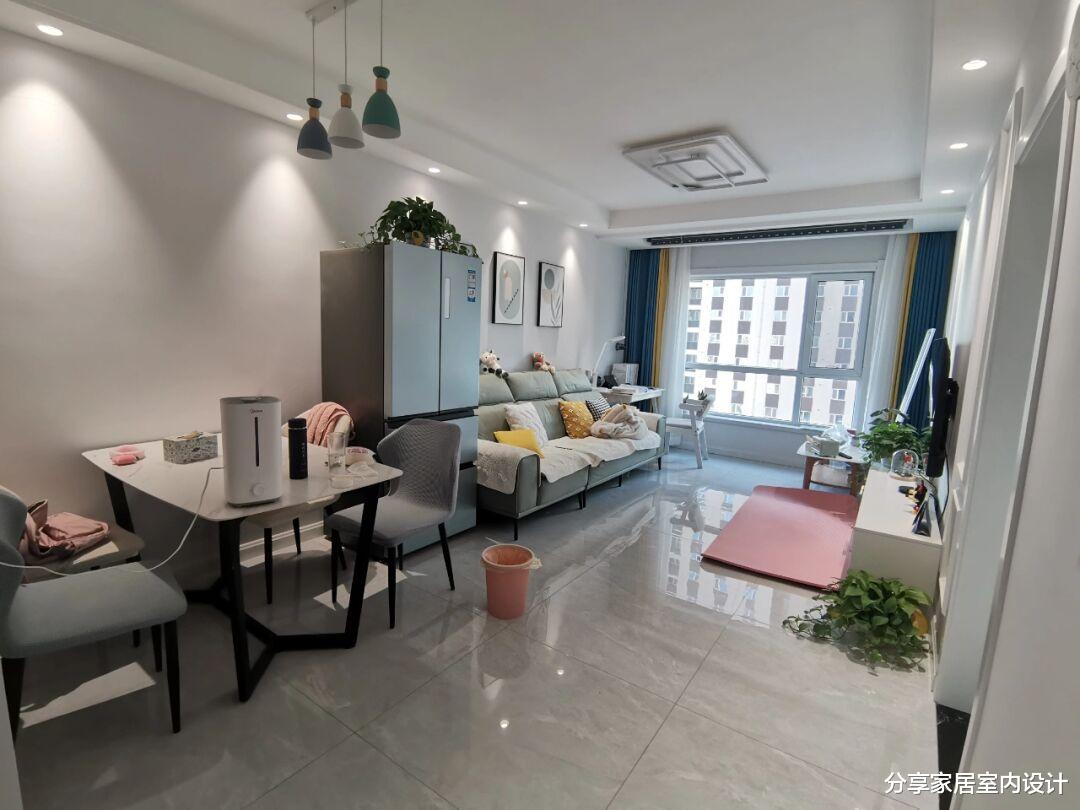 套内60平两居室,小而温馨,入住一个月非常幸福,让人看了都羡慕