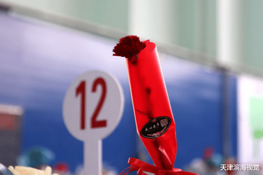 天津滨海视觉 天津滨海：祝白衣天使节日快乐！