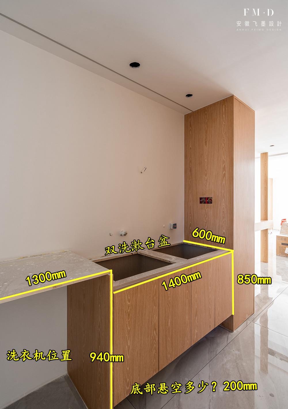 万科160㎡精装房,不改不知道,猪肝红地板重铺,客厅敞亮2倍!