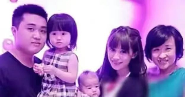 警察|被王思聪讥讽，她转头为上海超级富二代未婚生子，获得9亿分手费