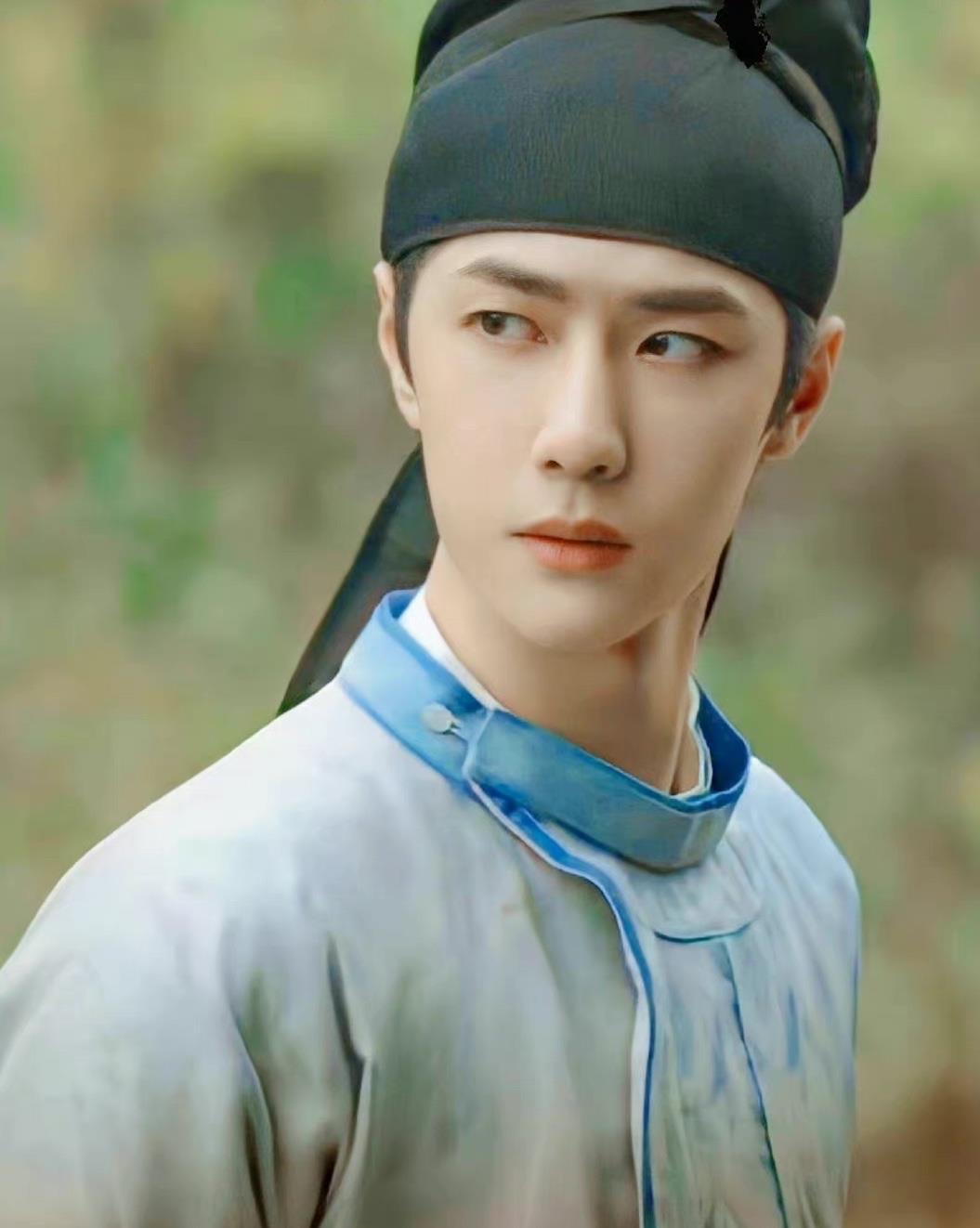 王一博|王一博新戏第一天就“结婚”！被逼婚全程不笑，脸气鼓鼓的好可爱