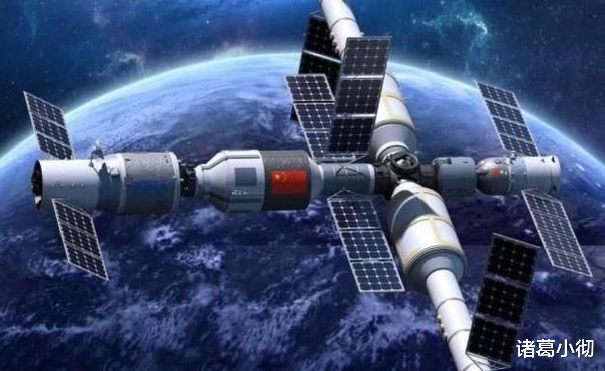 航天器 继天宫空间站后，我国又一超大航天器曝光了，能给地球无线充电