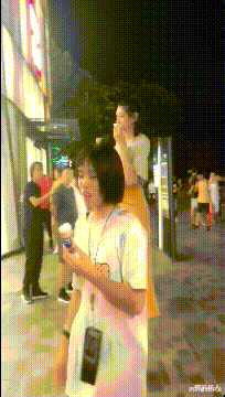 神武星人|“我怀疑这位前租户是一位富婆,有没有专业人士,帮我确定一下!”哈哈哈