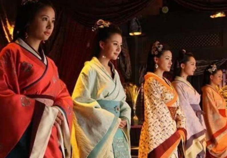 贾宝玉|皇帝的“洗龙沟”是啥？为何宫女不避开，反而抢着伺候