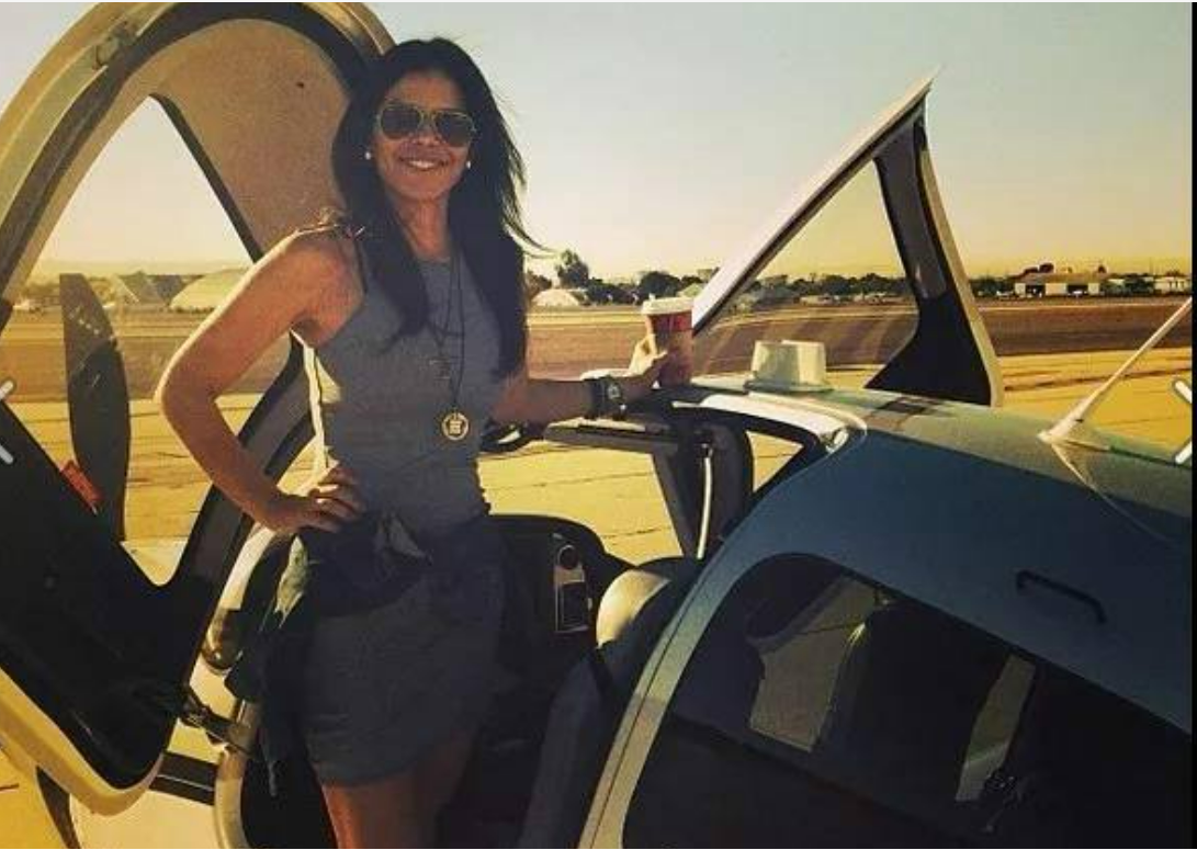 劳伦·桑切斯|50岁带仨娃,还能成功撬走世界首富,这女人不只是顶配版邓文迪