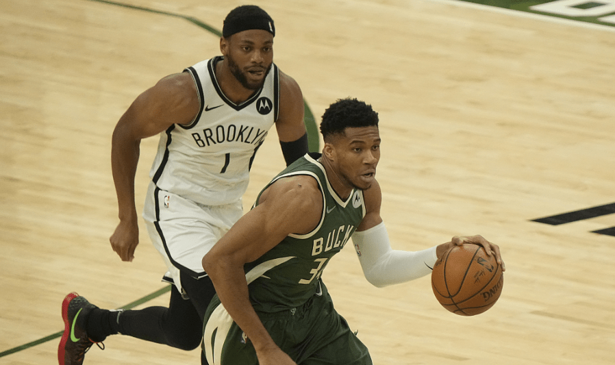 篮网队|三分8中1,2助5失误!字母哥对不起,雄鹿赢球你却露馅了