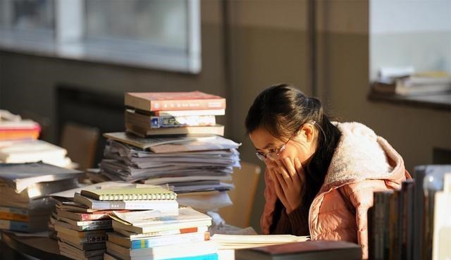 求职|985、211正式取消,“双非”学生就业难度大幅下降?现实叫人无奈