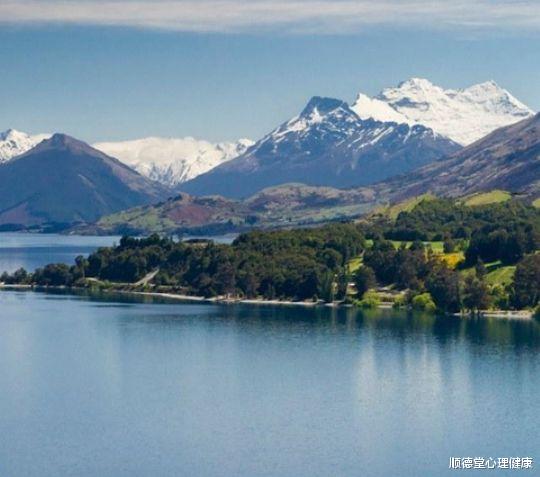 顺德堂心理健康|抑郁：抑郁三年，吃抗抑郁药也有无助感，体会不到情感，怎么办？