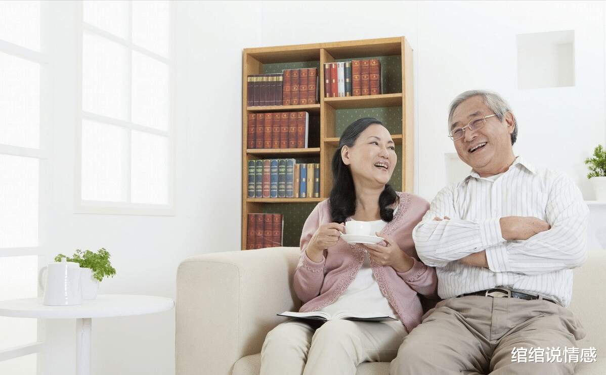 大爷 44岁保姆和66岁大爷再婚，保姆：虽然他总是折腾我，但我却特高兴
