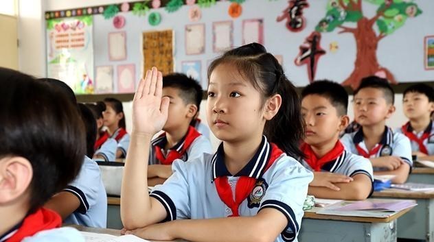 依科育儿吧|中小学生迎来“坏消息”，周六要继续上课？教育部做出回应