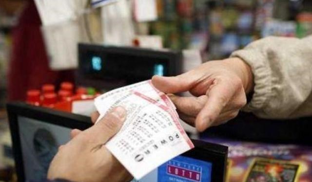 教教你家娃|彩票中790万,兑奖时发现奖金“没了”?知道原因后让人感到惋惜